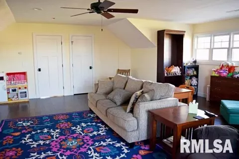 307 Elgin Ave, Washington, IL 61571 photo 26