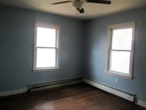 517 E Willcox Ave, Peoria, IL 61603 photo 8