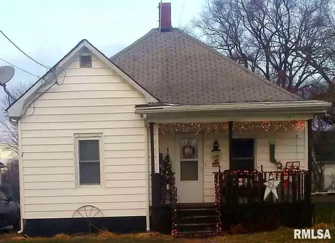 737 E Ash, Canton, IL 61520 photo 1
