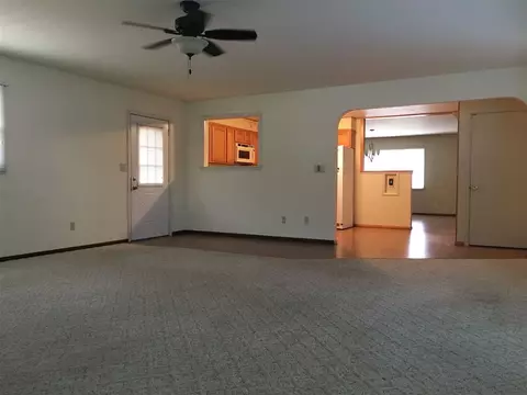 844 Madelyn Ave, Macomb, IL 61455 photo 3