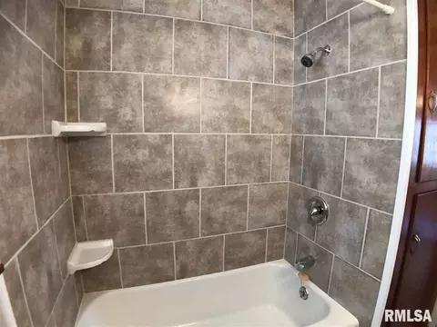 806 Birch, Kewanee, IL 61443 photo 14