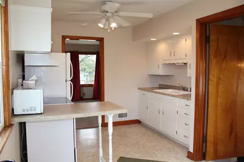 806 Birch, Kewanee, IL 61443 photo 7