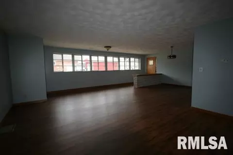609 E Madison, Morton, IL 61550 photo 18