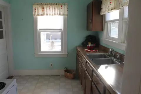 207 N 2nd St, Dunlap, IL 61525 photo 10