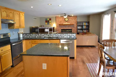 11211 N Jonathans Way, Dunlap, IL 61525 photo 10