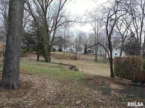 617 S Randolph St, Macomb, IL 61455 photo 34