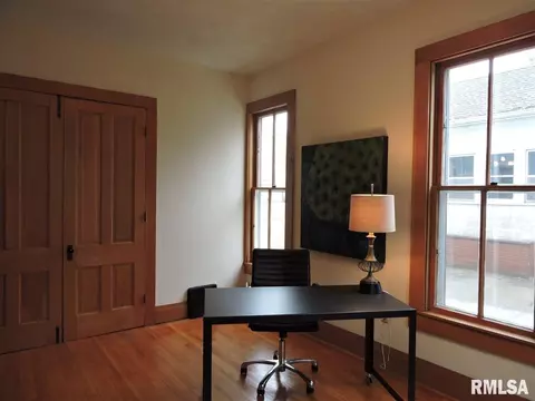 617 S Randolph St, Macomb, IL 61455 photo 13