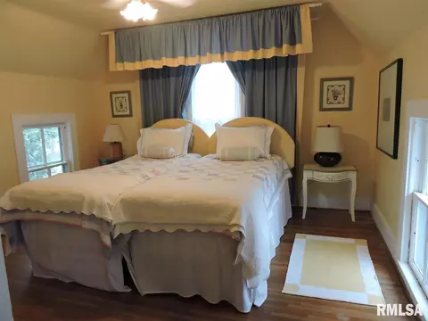 617 S Randolph St, Macomb, IL 61455 photo 23