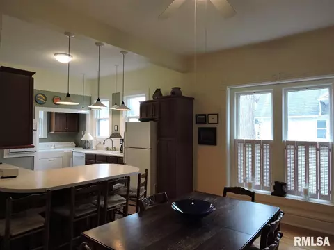 617 S Randolph St, Macomb, IL 61455 photo 15