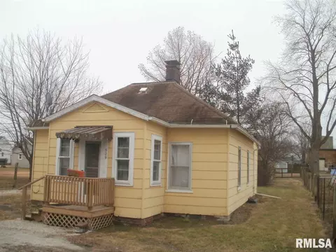 529 5th, Saint David, IL 61563 photo 1