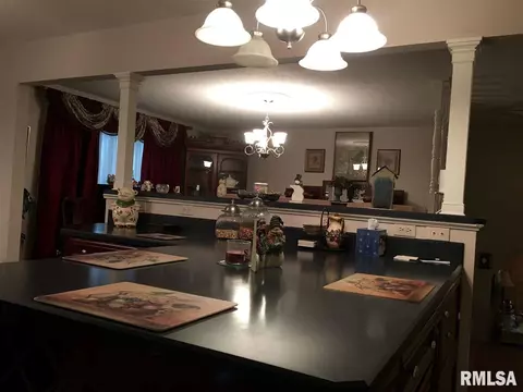 1131 Stacy Ln, Macomb, IL 61455 photo 6
