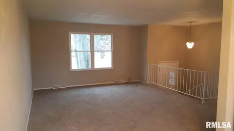 411 E Manor Dr, Metamora, IL 61548 photo 3