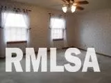 912 Oakview Dr, Macomb, IL 61455 photo 9