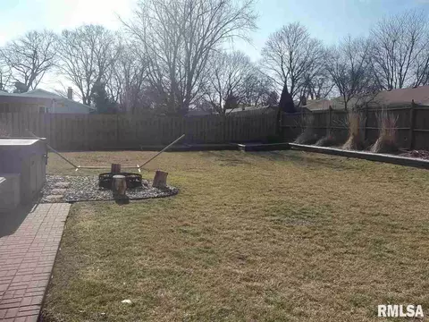 210 Cedar, Morton, IL 61550 photo 30