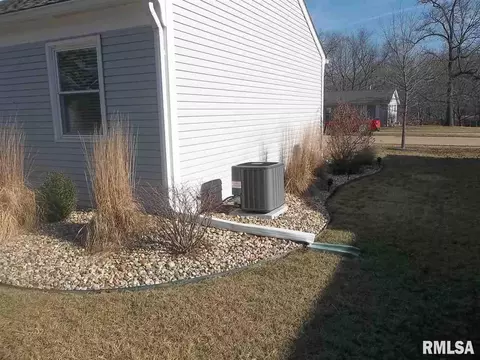 210 Cedar, Morton, IL 61550 photo 27