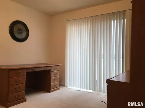 1590 Riverview Dr # -8, Macomb, IL 61455 photo 14