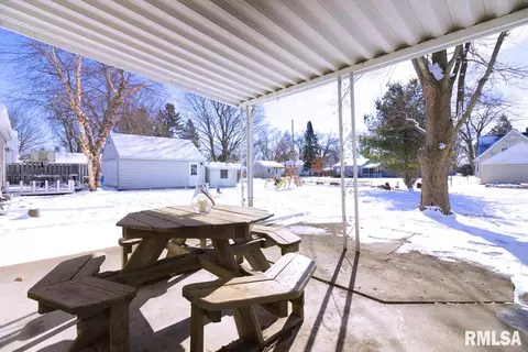 122 W Pne, Metamora, IL 61548 photo 31