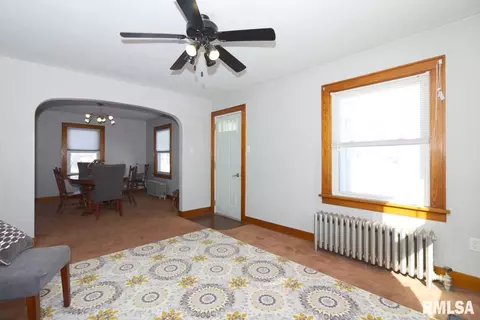 122 W Pne, Metamora, IL 61548 photo 18