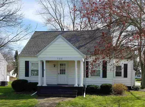 122 W Pne, Metamora, IL 61548 photo 1