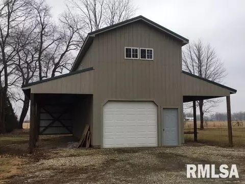 105 E Cedar St, Canton, IL 61520 photo 6