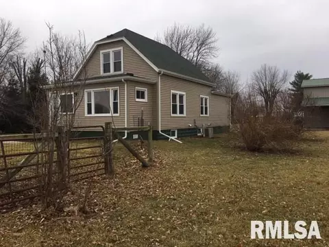 105 E Cedar St, Canton, IL 61520 photo 3