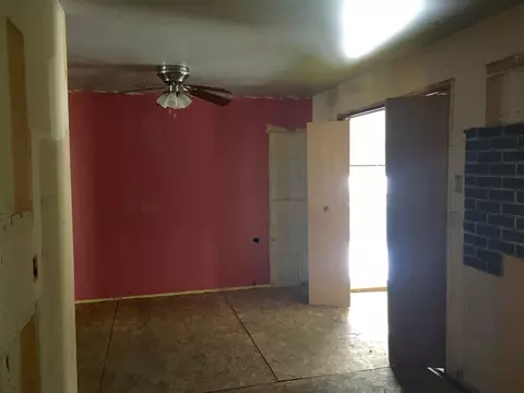326 S White St, Macomb, IL 61455 photo 9