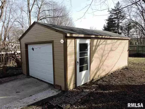 405 E Franklin, Macomb, IL 61455 photo 24
