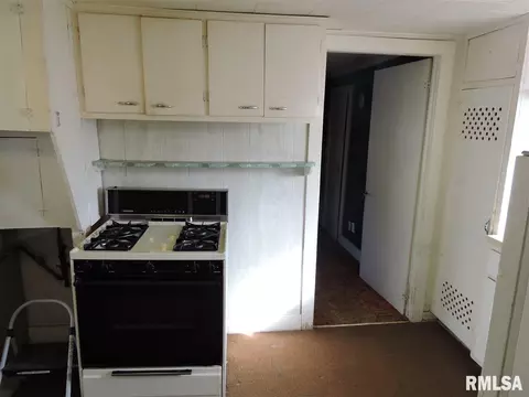 405 E Franklin, Macomb, IL 61455 photo 8