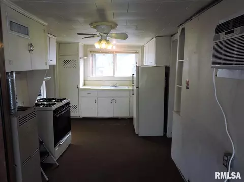 405 E Franklin, Macomb, IL 61455 photo 7