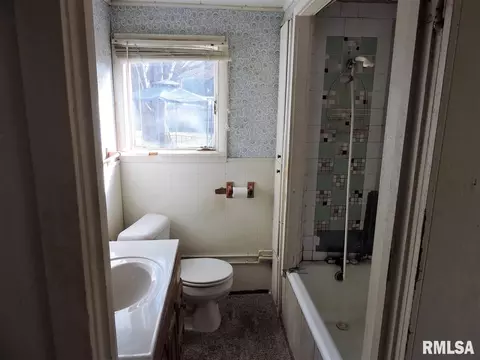405 E Franklin, Macomb, IL 61455 photo 16