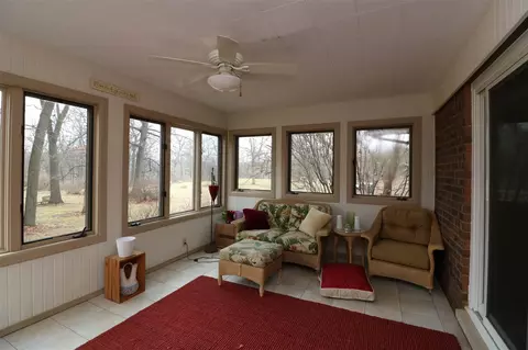 325 E Lakeshore Drive Dr, Edelstein, IL 61526 photo 15