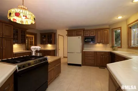 4109 S Walnut Pt, Mapleton, IL 61547 photo 12