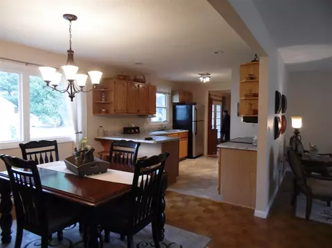 1300 Stacy Ln, Macomb, IL 61455 photo 6