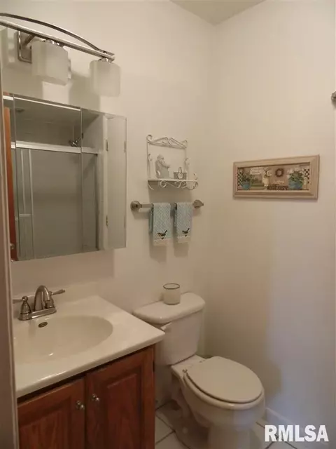 1300 Stacy Ln, Macomb, IL 61455 photo 17