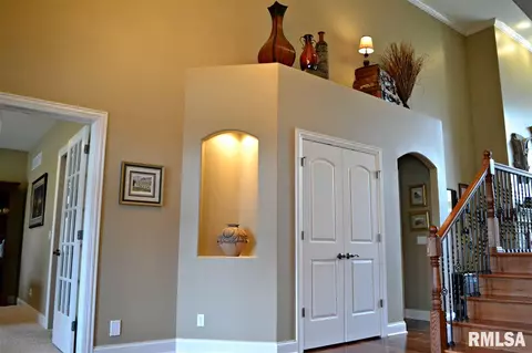 1012 S Copperpoint Dr, Dunlap, IL 61525 photo 3