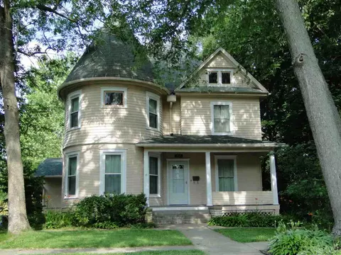 212 N Normal St, Macomb, IL 61455 photo 1