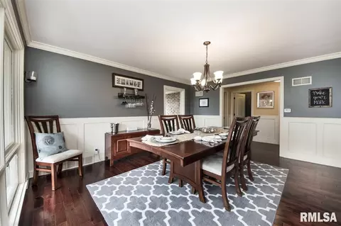 308 E High Point Rd, Peoria, IL 61614 photo 9