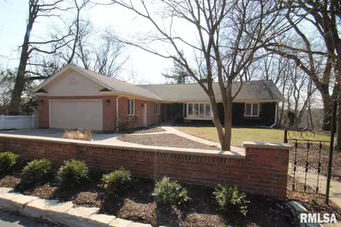 308 E High Point Rd, Peoria, IL 61614 photo 1
