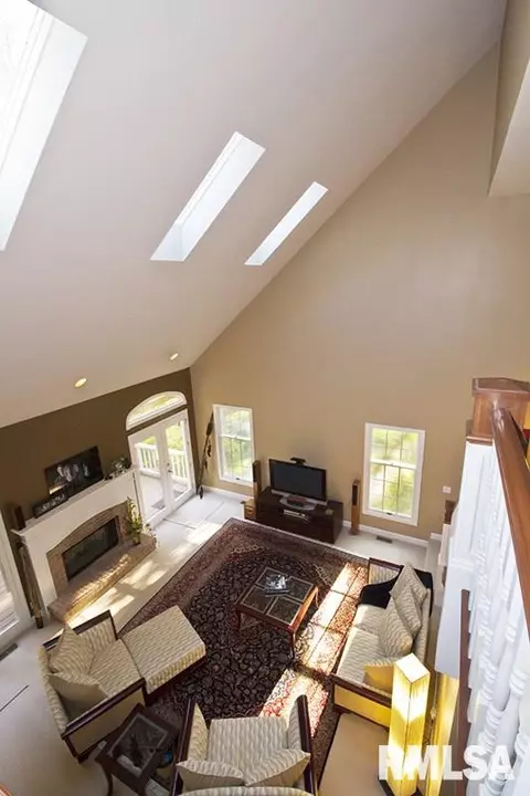 806 W Bennett Ct, Dunlap, IL 61525 photo 16