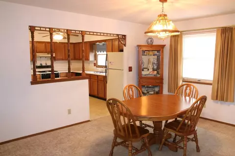 1103 Peppertree Ln, Eureka, IL 61530 photo 9