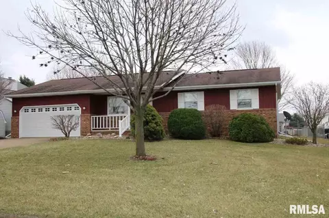 1103 Peppertree Ln, Eureka, IL 61530 photo 1