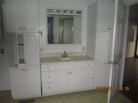 533 Thompson Ct, Canton, IL 61520 photo 3