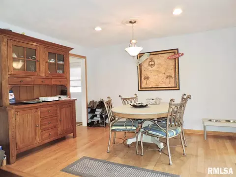 1412 James Rd, Pekin, IL 61554 photo 9