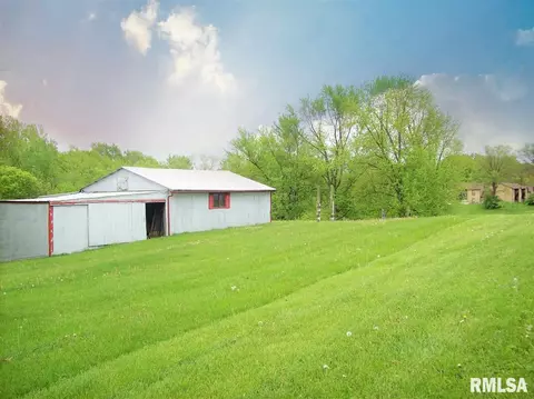 2514 Cherry Ln, Pekin, IL 61554 photo 6