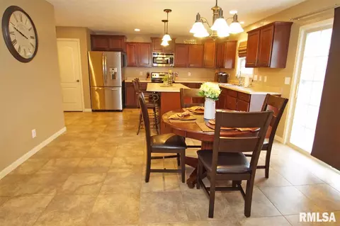 11424 N Casey Ct, Dunlap, IL 61525 photo 7