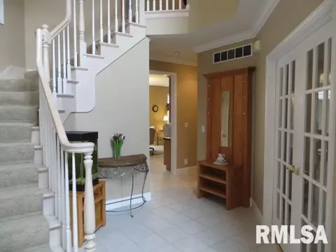 90 Diamond Pt, Morton, IL 61550 photo 11