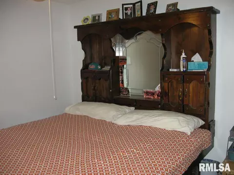 213 Robin Rd, Macomb, IL 61455 photo 7
