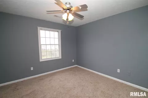 2402 W Marks Pl, Dunlap, IL 61525 photo 23