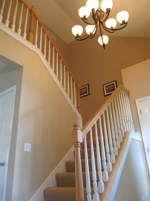 235 W Hillbrook Ct, Dunlap, IL 61525 photo 3