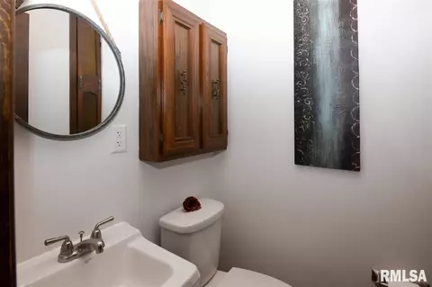 717 S Hilldale, Eureka, IL 61530 photo 31